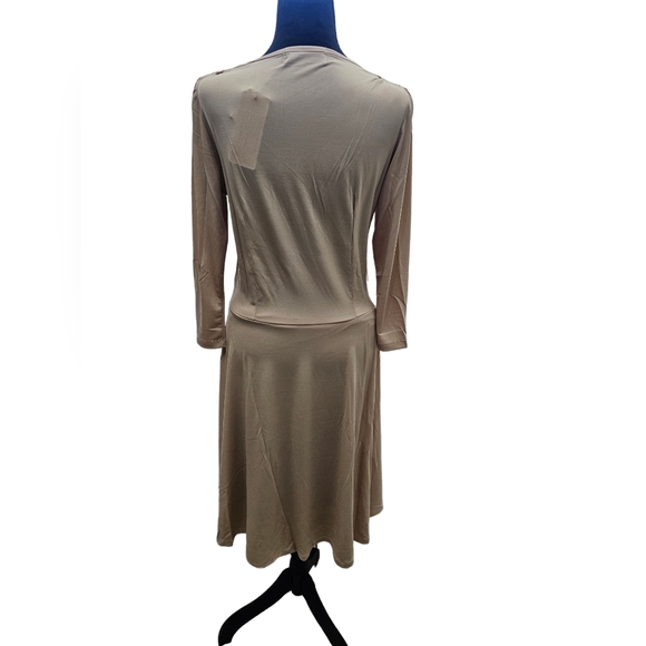 NWT Tam Ware Surplice Neckline 3/4 Sleeve Beige Skater Dress Large - Picture 9 of 9